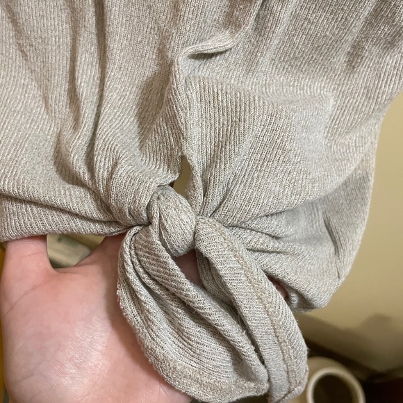 Express Top - Picture 4 of 4